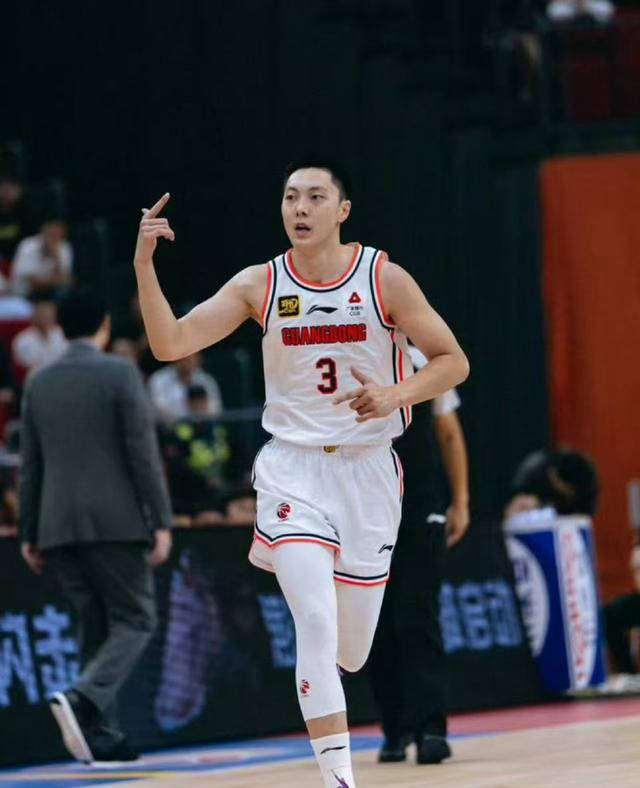 关于广东队再获连胜，强大实力再度夺得胜利的信息